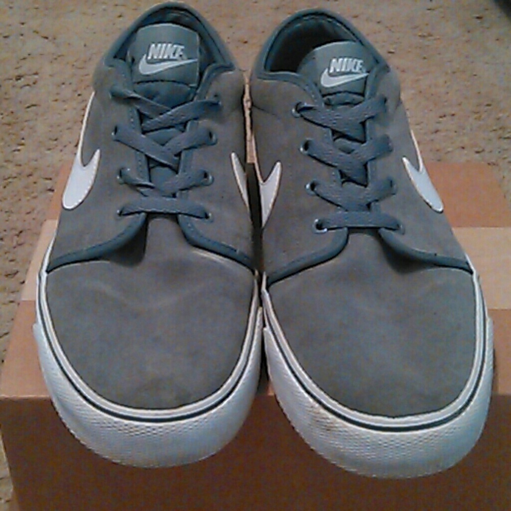 Nike SB Skate shoes